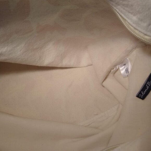 Vacation-Ready!  NWOT  Island Breeze   cream + red  tropical tote - Picture 7 of 8